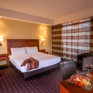 Otel Capannelle, Roma