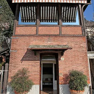 https://lake-view-9.it-lombardy.com