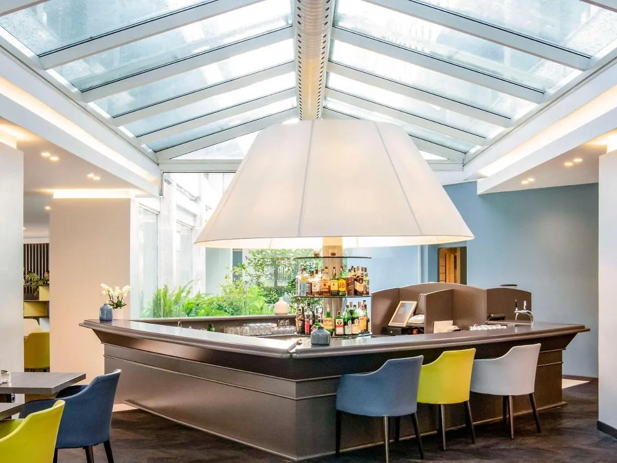 Mercure Roma West Hotel