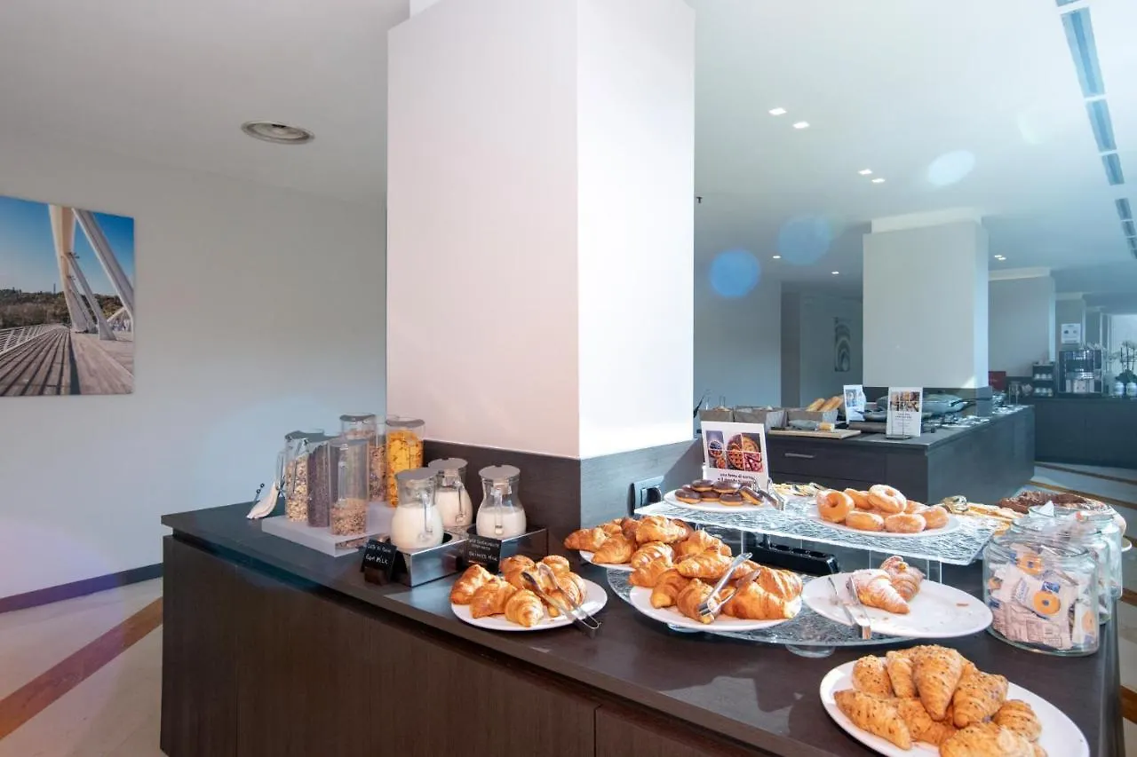 Mercure Roma West Отель