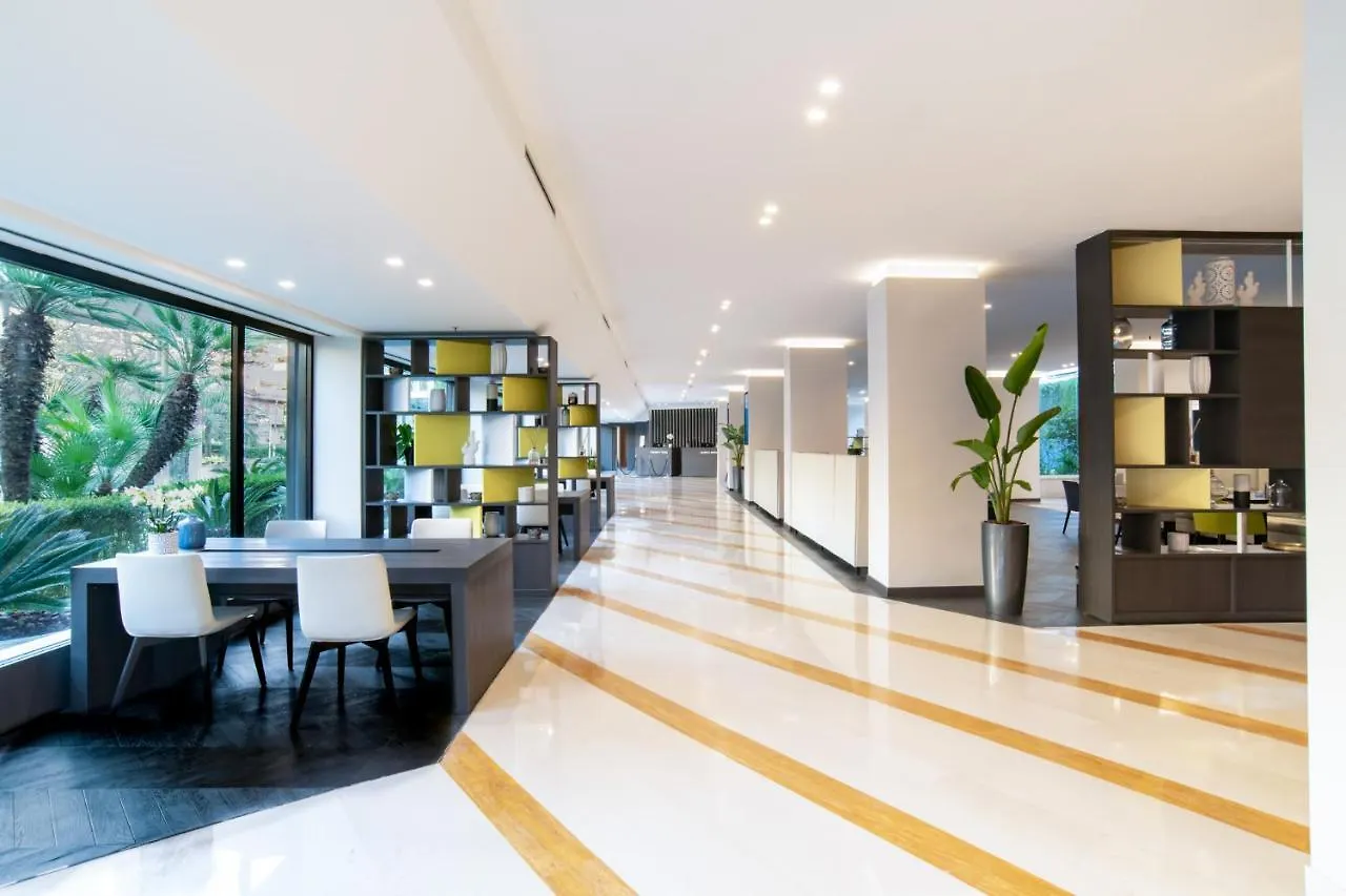 Отель Mercure Roma West